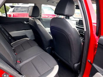 Used Kia Stonic 2021 for sale - 75731494: Photo