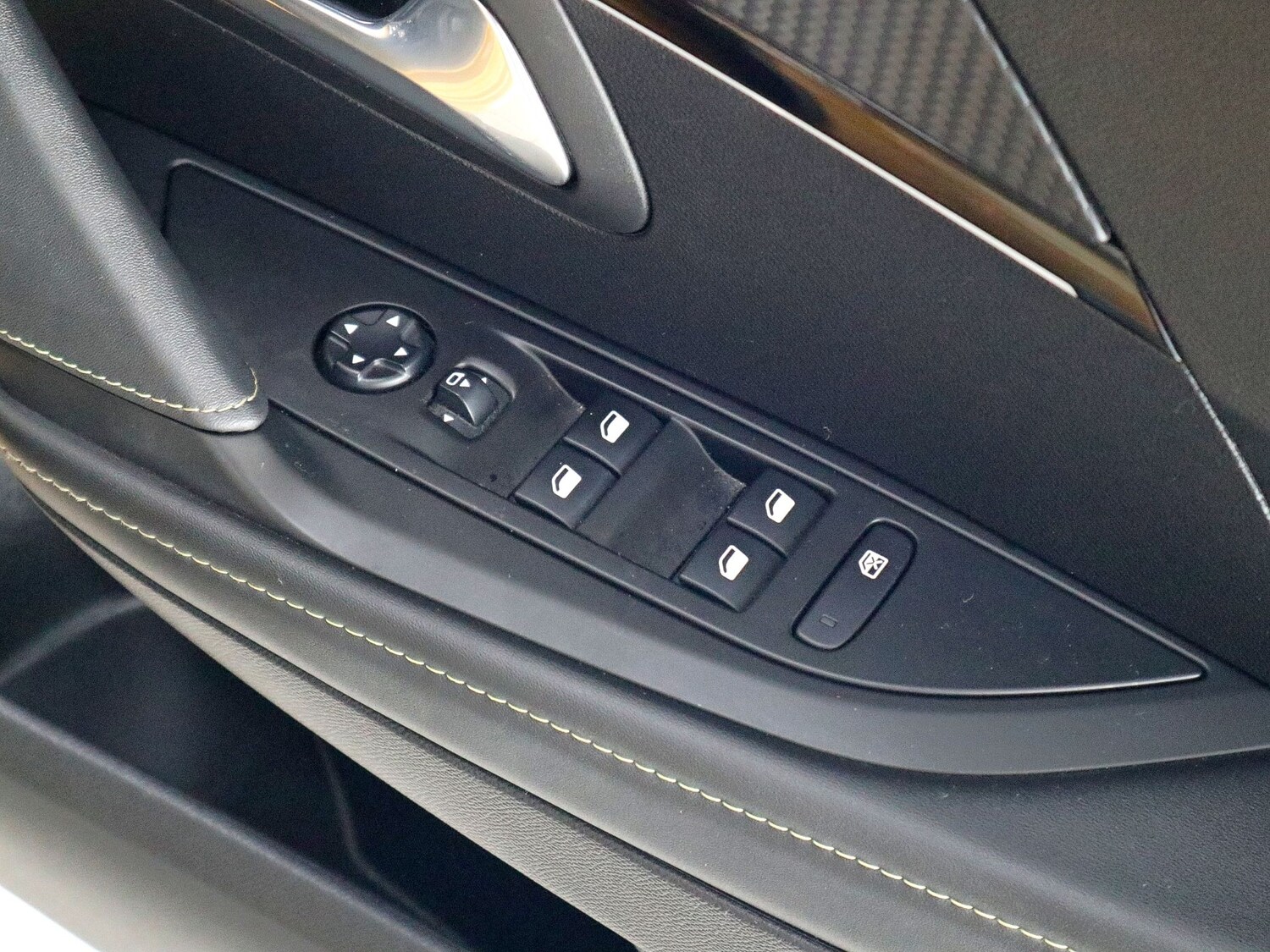 Used Peugeot 208 2022 for sale - 75338354: Photo 25