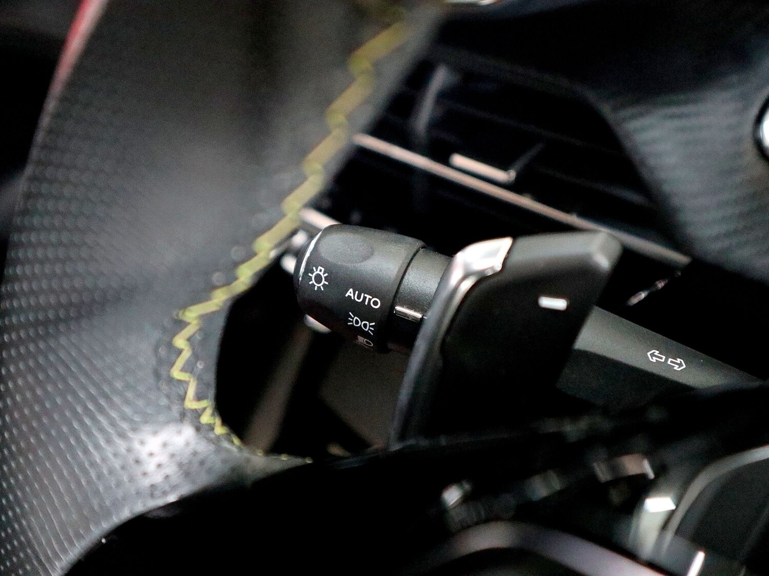 Used Peugeot 208 2022 for sale - 75338354: Photo 38