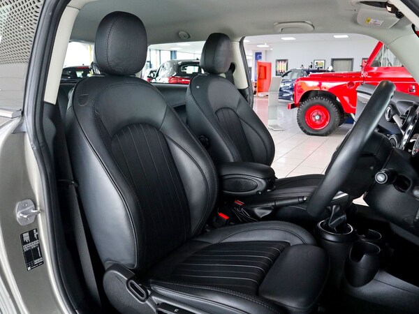 Used MINI Hatch 2019 for sale - 74179506: Photo 17