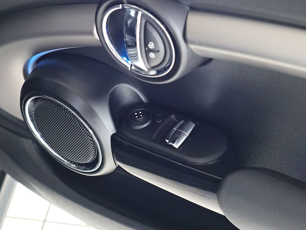 Used MINI Hatch 2019 for sale - 74179506: Photo 25