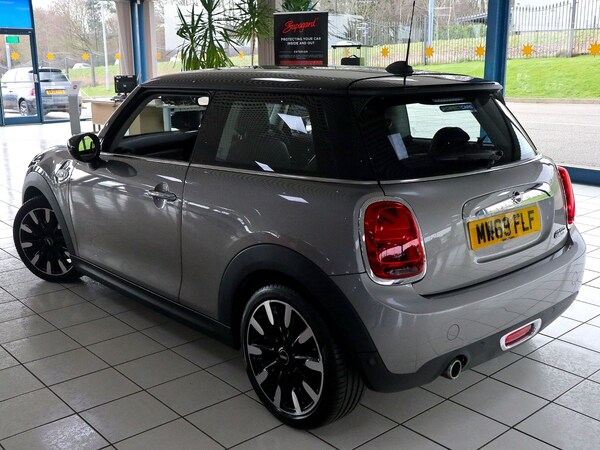 Used MINI Hatch 2019 for sale - 74179506: Photo 2