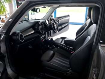 Used MINI Hatch 2019 for sale - 74179506: Photo
