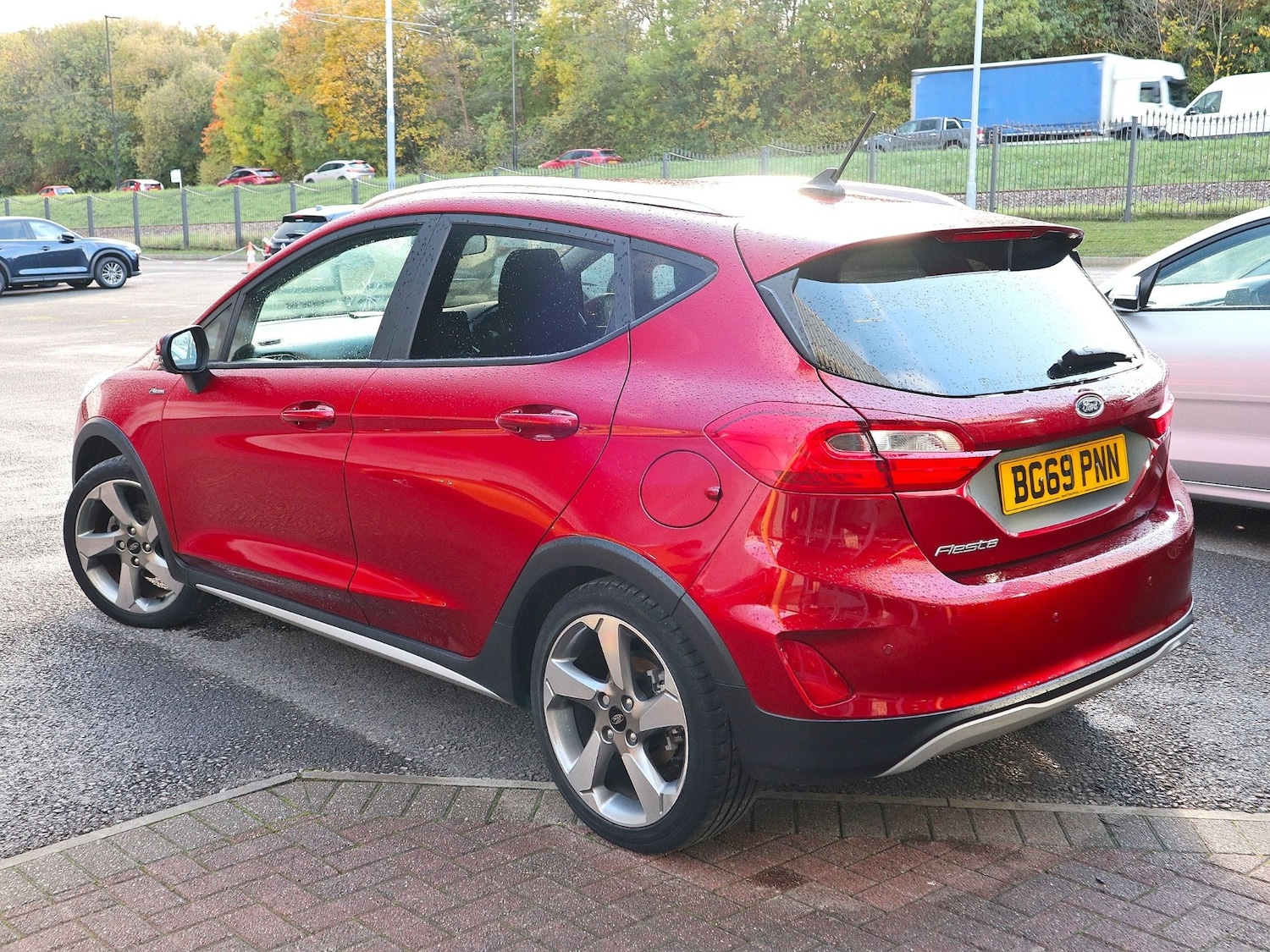 Used Ford Fiesta 2019 for sale - 76369504: Photo 2