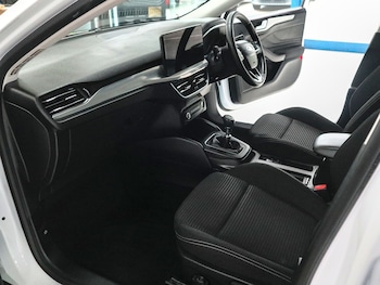 Used Ford Focus 2023 for sale - 77329383: Photo