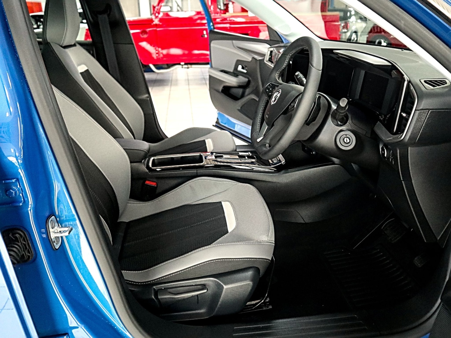 Used Vauxhall Mokka 2025 for sale - 77228373: Photo 3