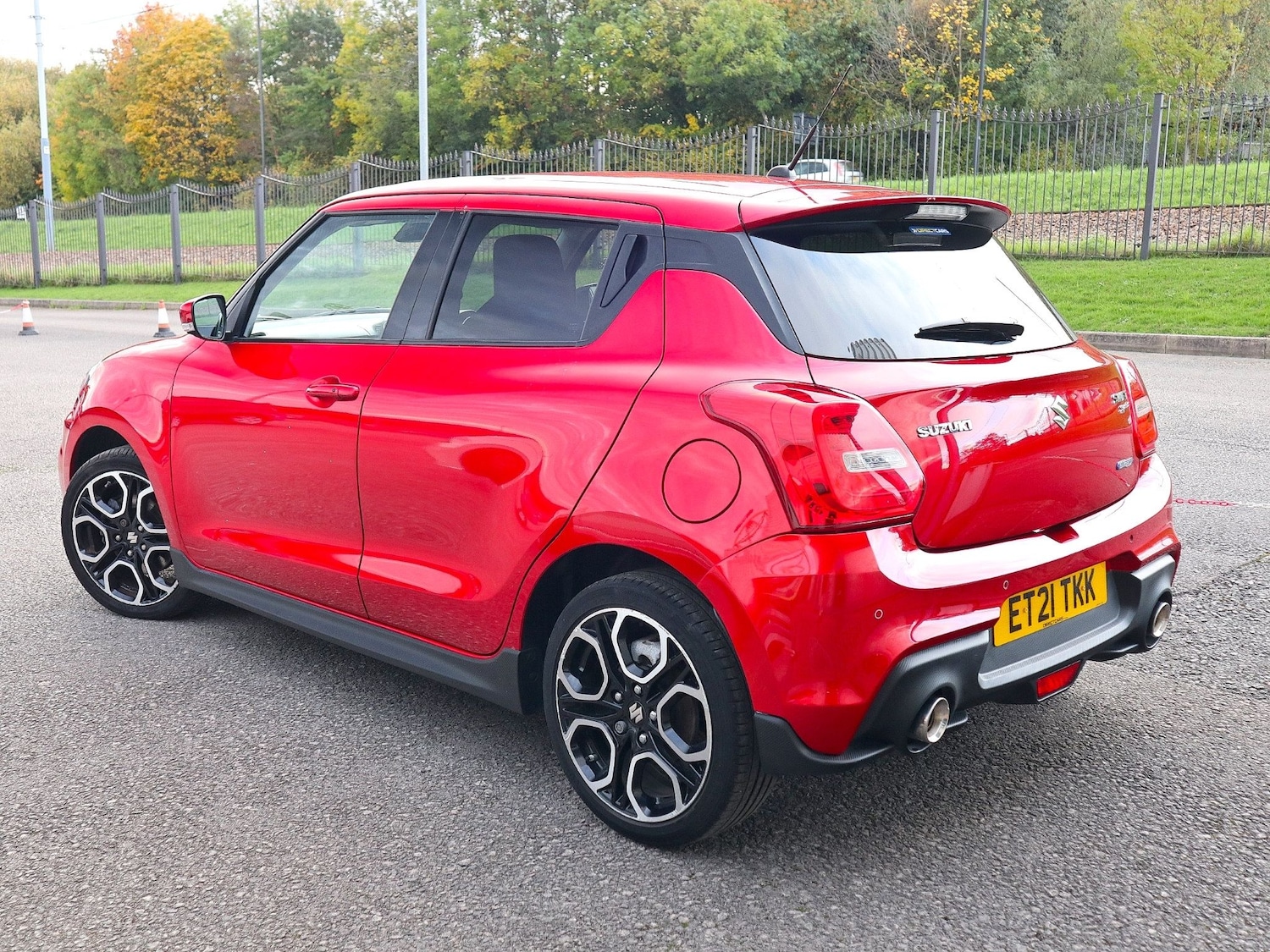 Used Suzuki Swift 2021 for sale - 76347409: Photo 2