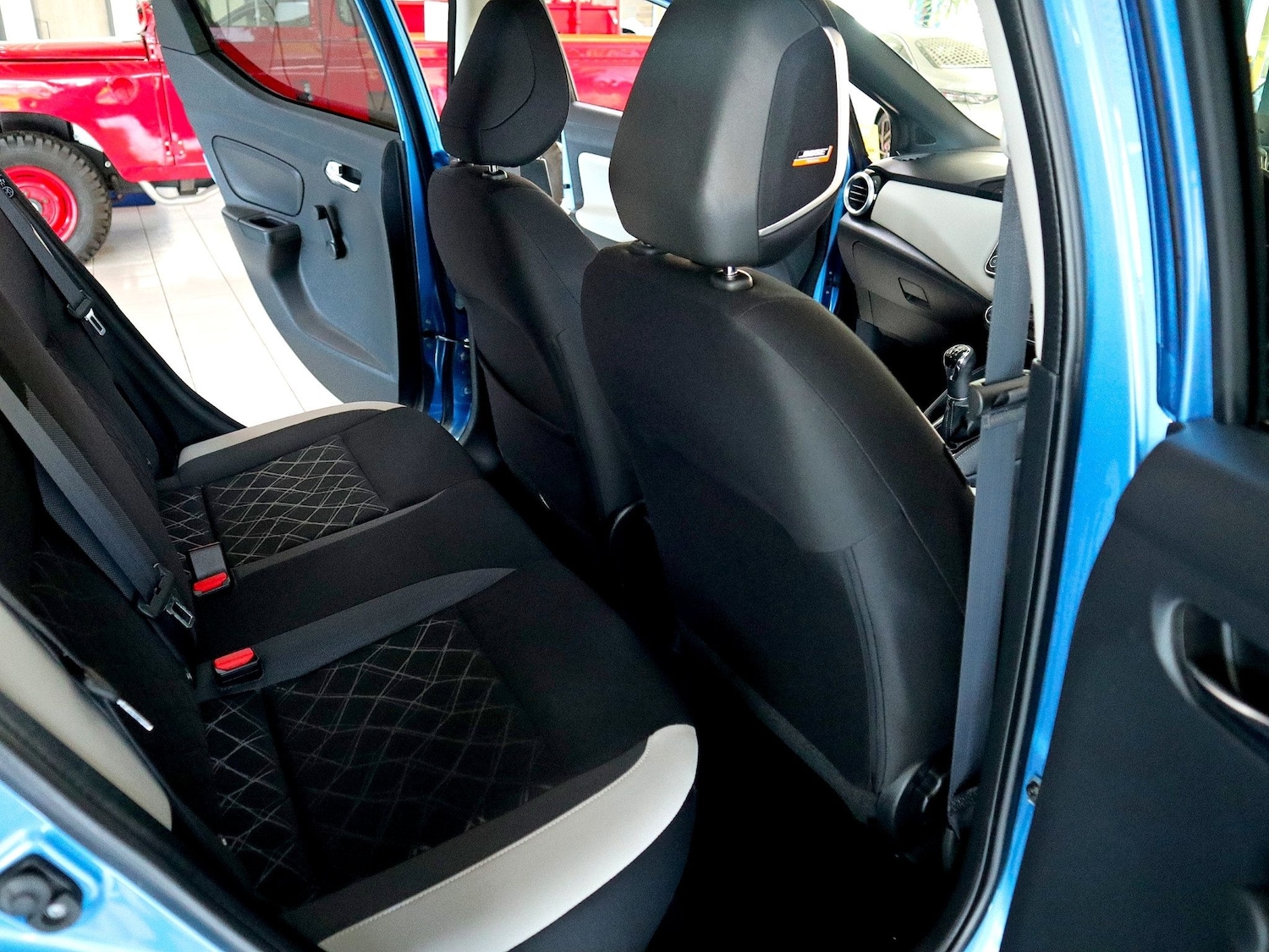 Used Nissan Micra 2018 for sale - 76431100: Photo 18