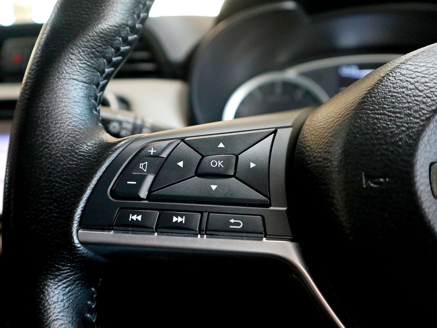 Used Nissan Micra 2018 for sale - 76431100: Photo 32