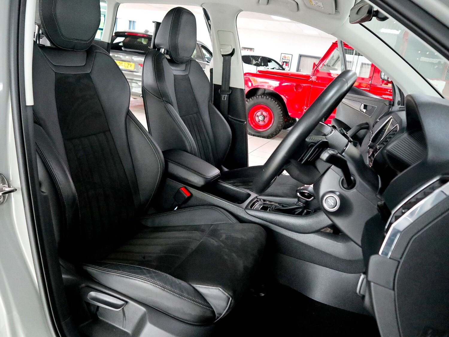 Used Skoda Karoq 2023 for sale - 76000437: Photo 17
