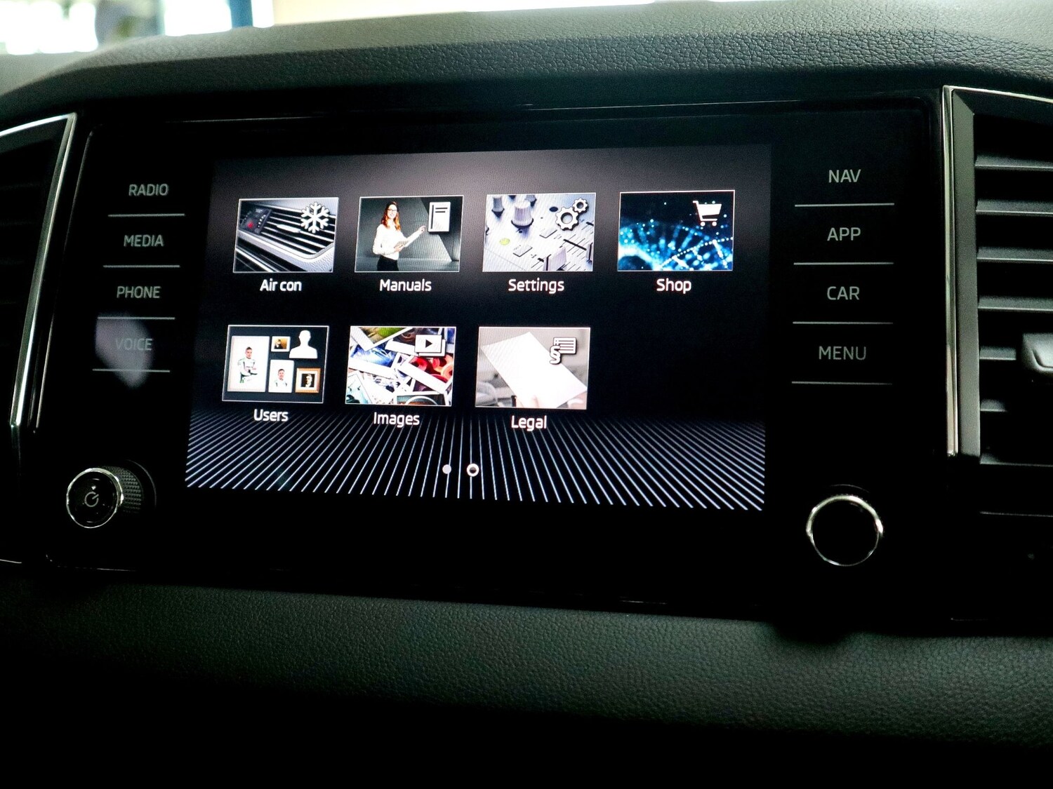 Used Skoda Karoq 2023 for sale - 76000437: Photo 29