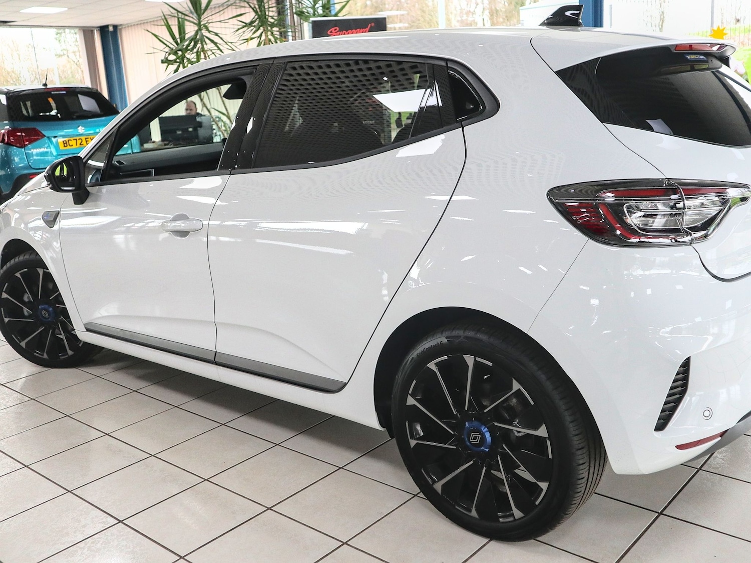 Used Renault Clio 2024 for sale - 77465968: Photo 13