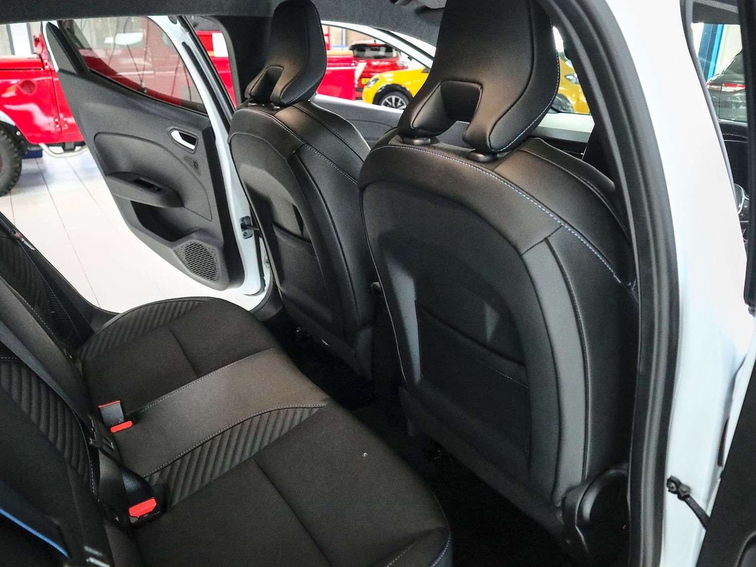 Used Renault Clio 2024 for sale - 77465968: Photo 20