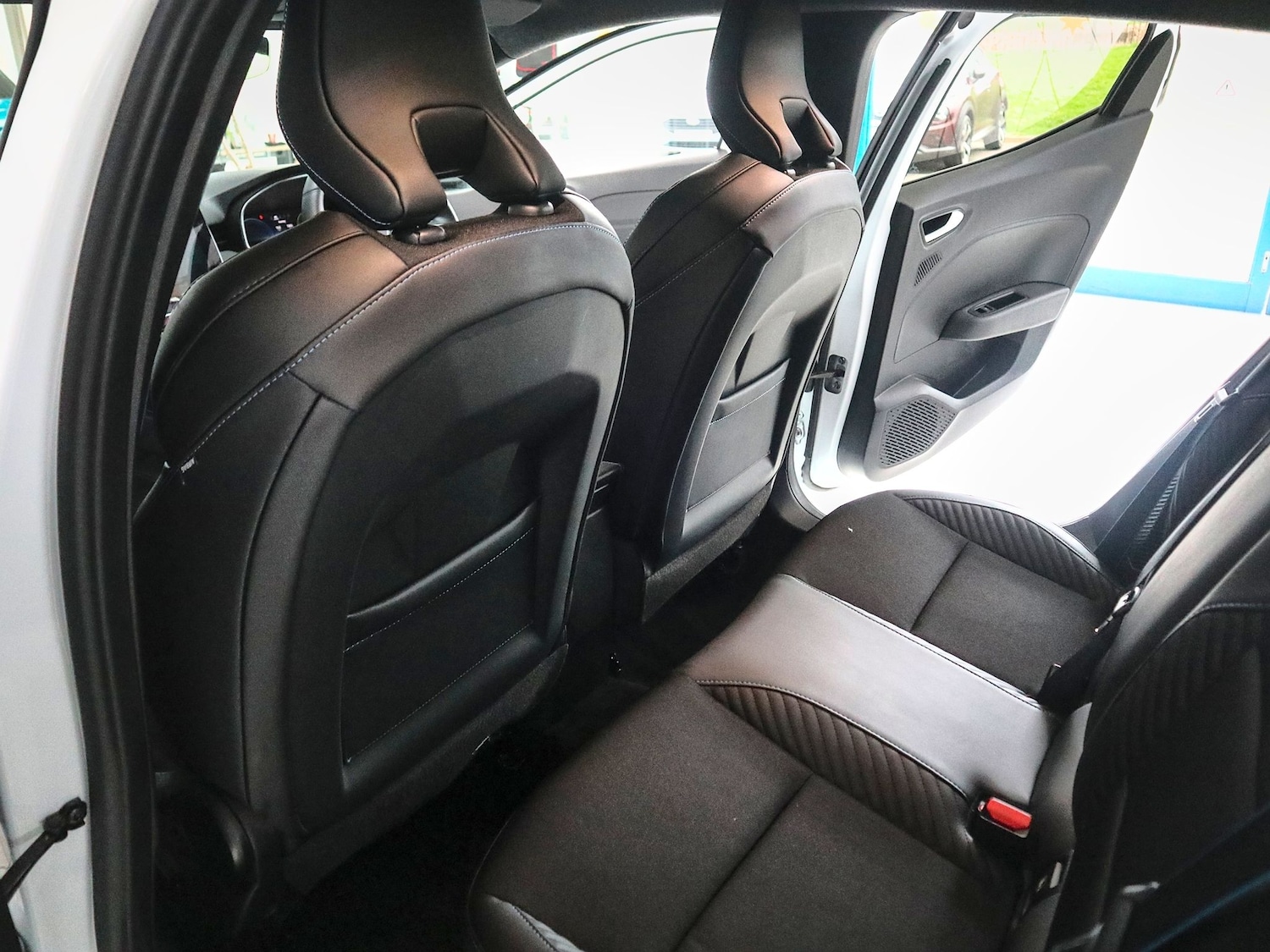 Used Renault Clio 2024 for sale - 77465968: Photo 22