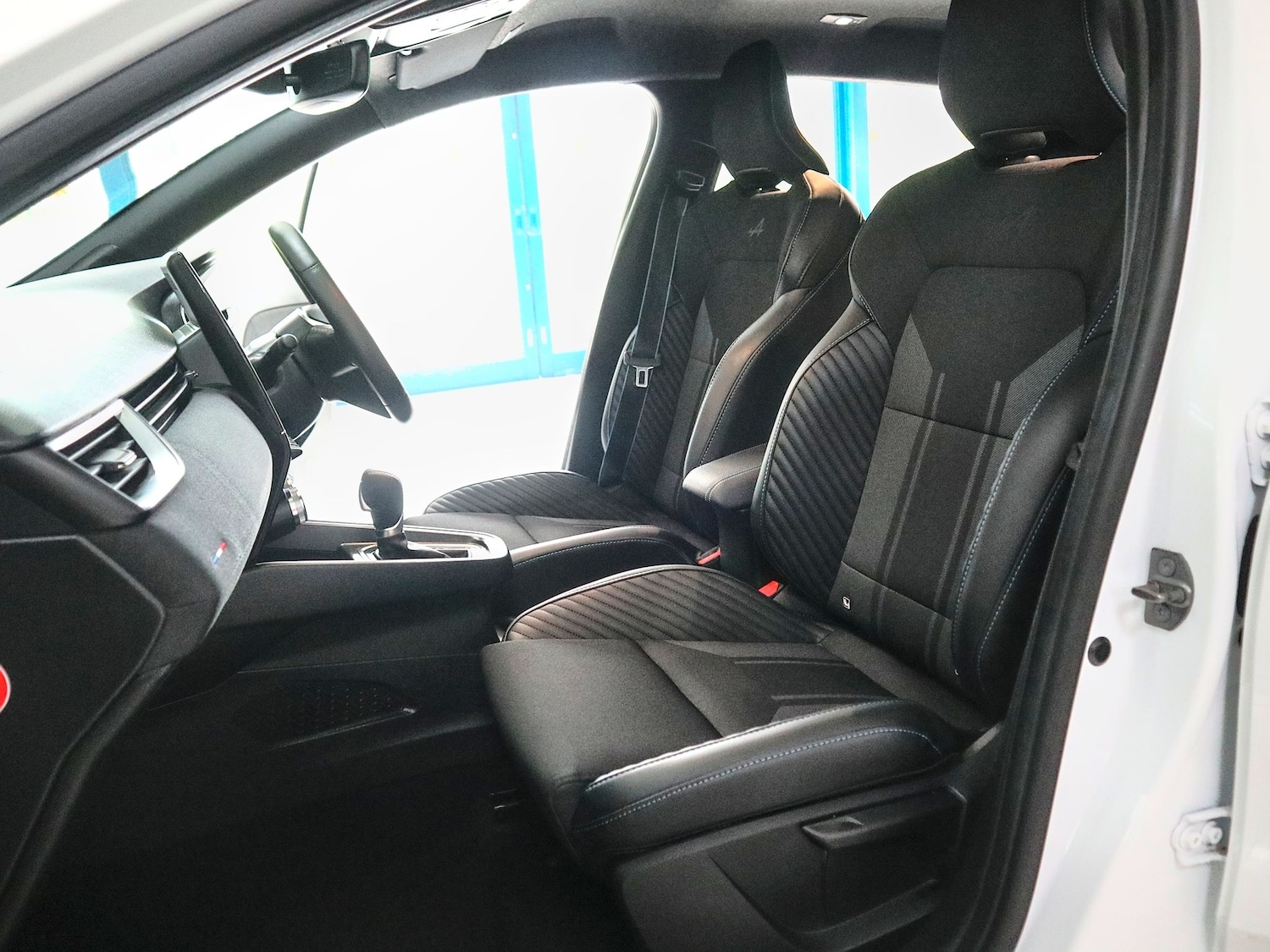 Used Renault Clio 2024 for sale - 77465968: Photo 23