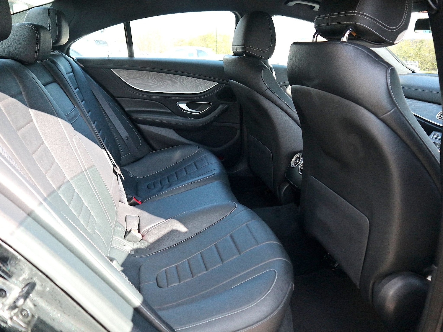 Used Mercedes-Benz CLS 2019 for sale - 78112671: Photo 4