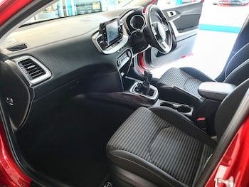 Used Kia Ceed 2024 for sale - 77921576: Photo