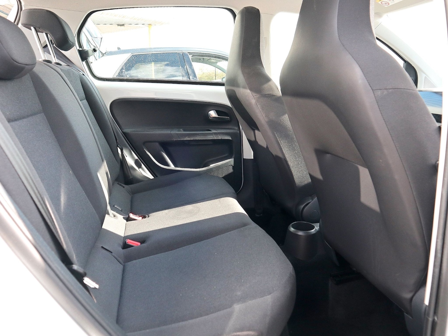 Used Volkswagen up! 2017 for sale - 76387445: Photo 4