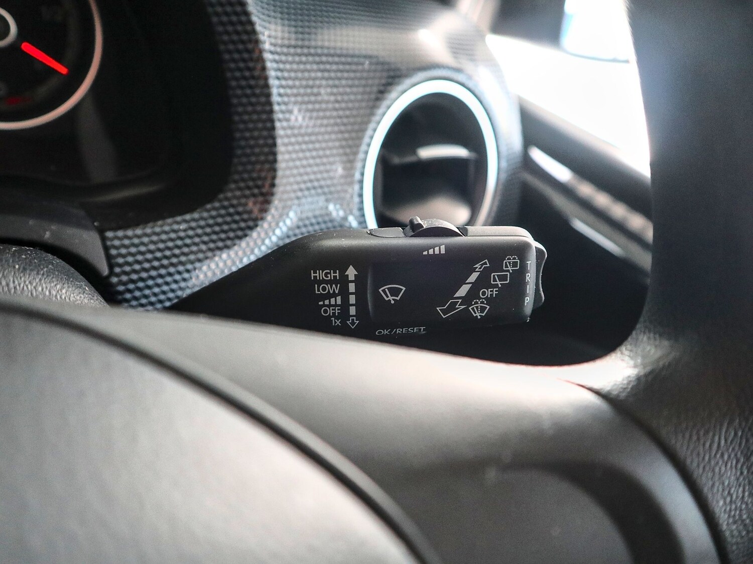 Used Volkswagen up! 2019 for sale - 77682046: Photo 33