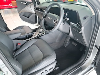 Used Kia Niro 2024 for sale - 79048210: Photo