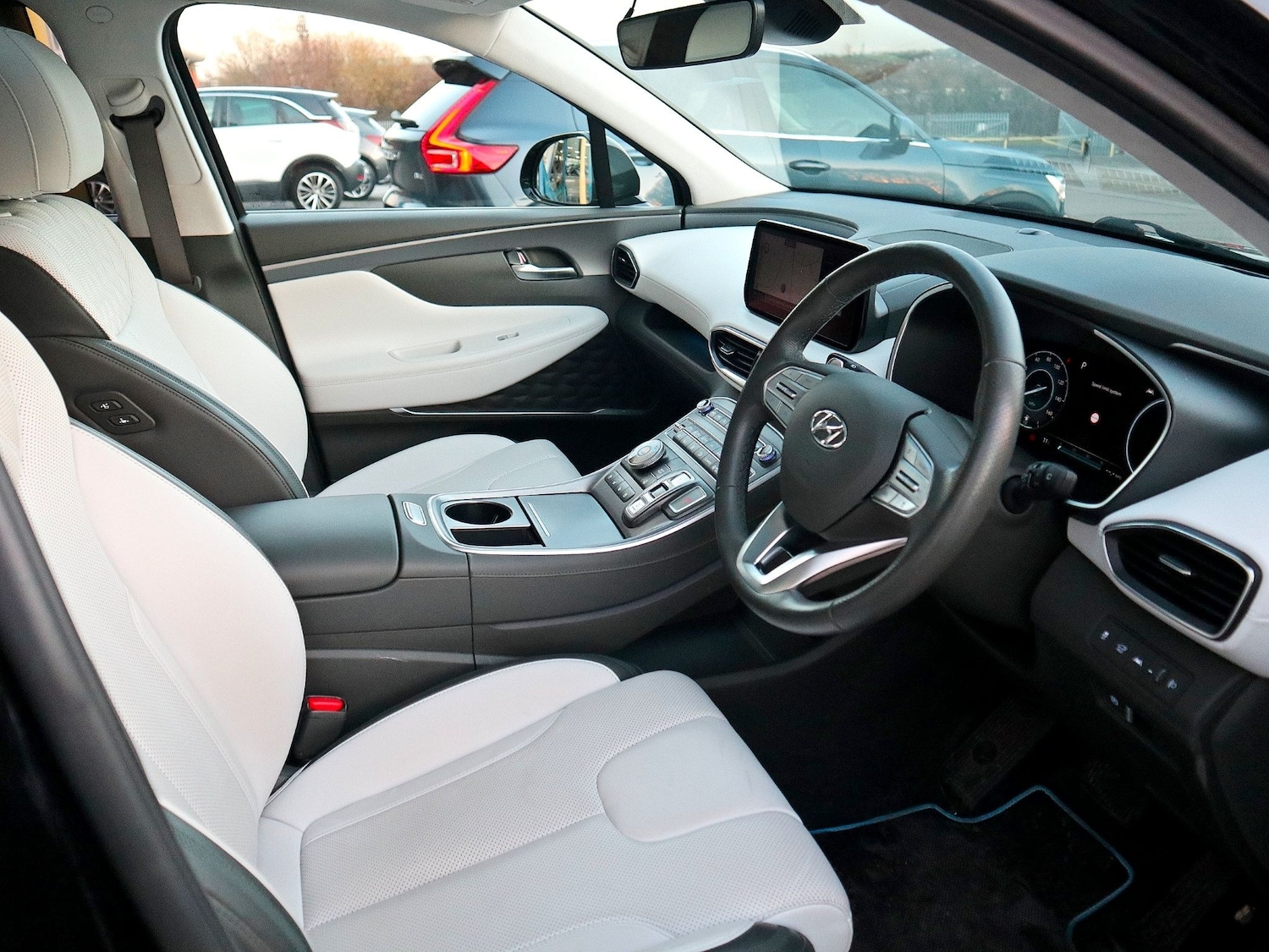 Used Hyundai Santa Fe 2023 for sale - 77008439: Photo 3