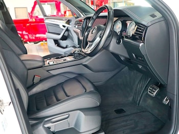 Used Volkswagen Touareg 2018 for sale - 75446837: Photo