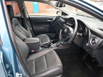 Used Toyota Auris 2018 for sale - 79740116: Photo