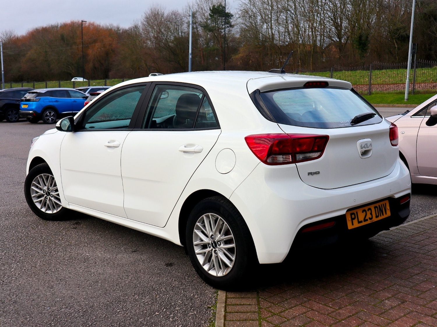 Used Kia Rio 2023 for sale - 77584761: Photo 2