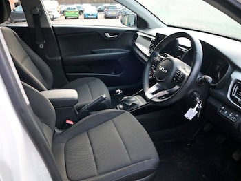 Used Kia Rio 2023 for sale - 77584761: Photo