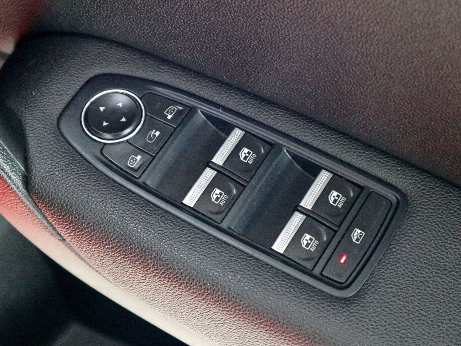 Used Renault Captur 2020 for sale - 75925697: Photo 24