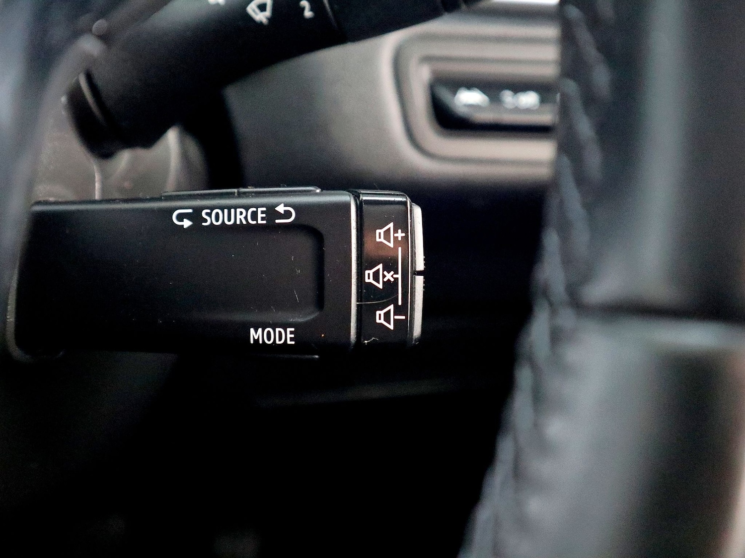 Used Renault Captur 2020 for sale - 75925697: Photo 40