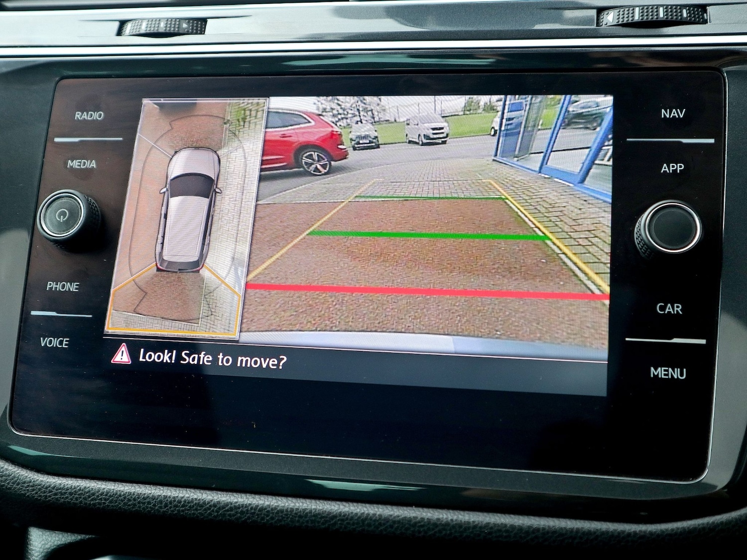 Used Volkswagen Tiguan 2020 for sale - 76120492: Photo 38