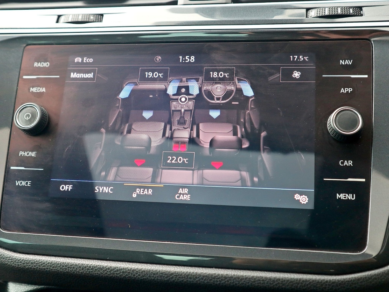 Used Volkswagen Tiguan 2020 for sale - 76120492: Photo 39