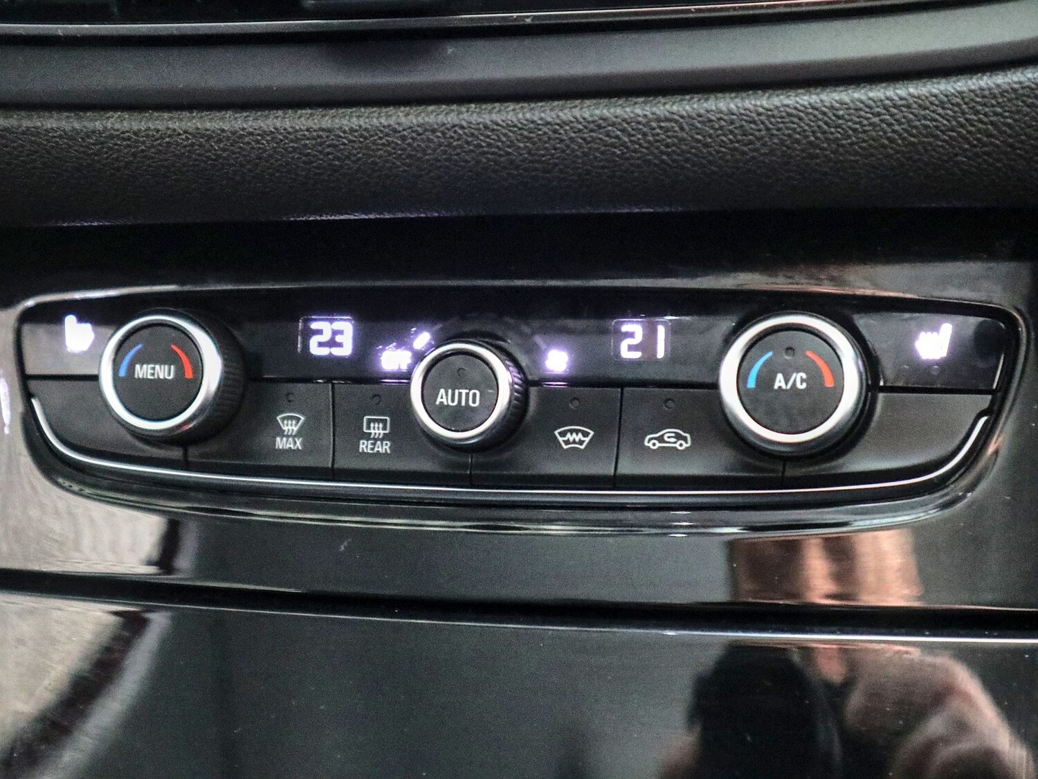 Used Vauxhall Grandland 2023 for sale - 77573038: Photo 33