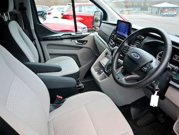 Used Ford Tourneo Custom 2022 for sale - 77228375: Photo