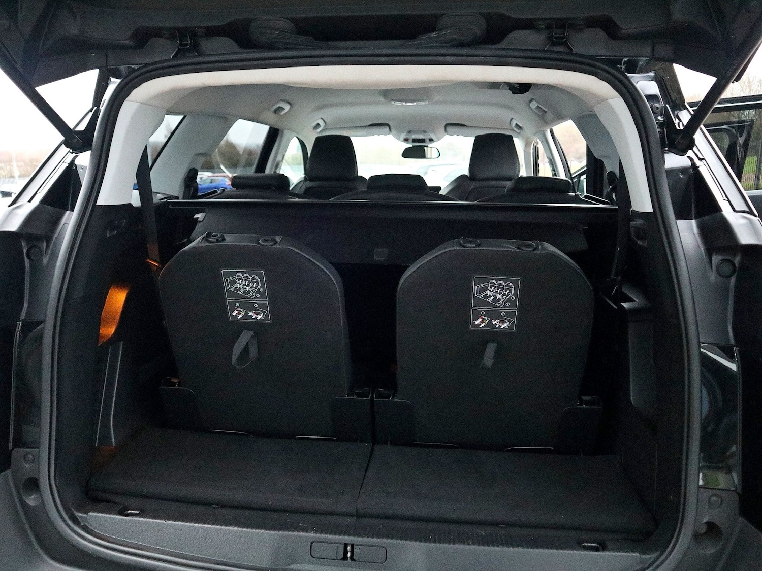 Used Peugeot 5008 2020 for sale - 77028275: Photo 5