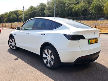 Used Tesla Model Y 2024 for sale - 79411099: Photo