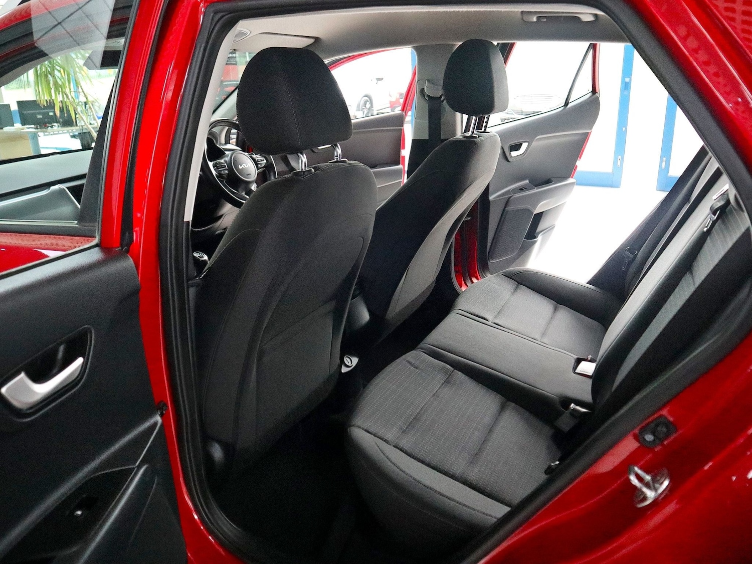 Used Kia Stonic 2022 for sale - 76120494: Photo 18