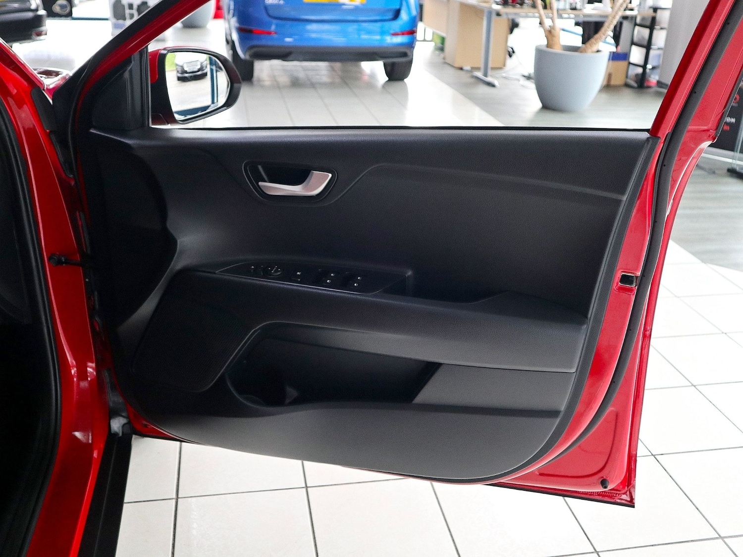 Used Kia Stonic 2022 for sale - 76120494: Photo 21