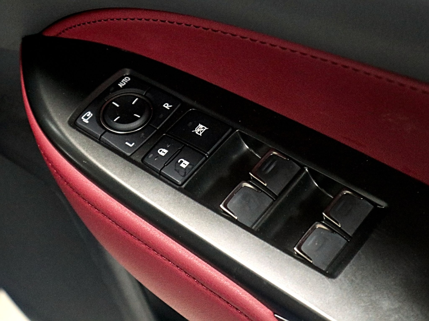 Used Lexus NX 2025 for sale - 77277565: Photo 25