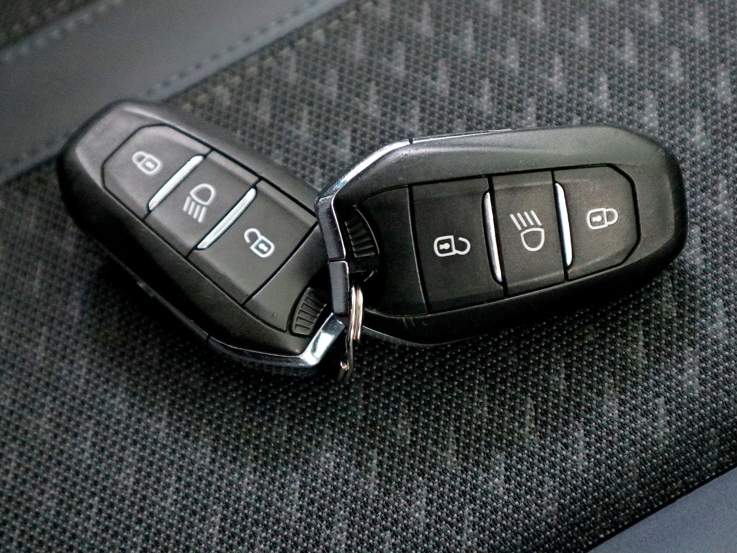 Used Peugeot 2008 2020 for sale - 75668359: Photo 41