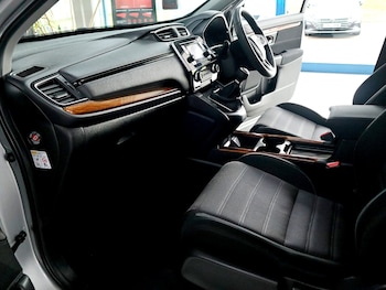 Used Honda CR-V 2019 for sale - 76431101: Photo