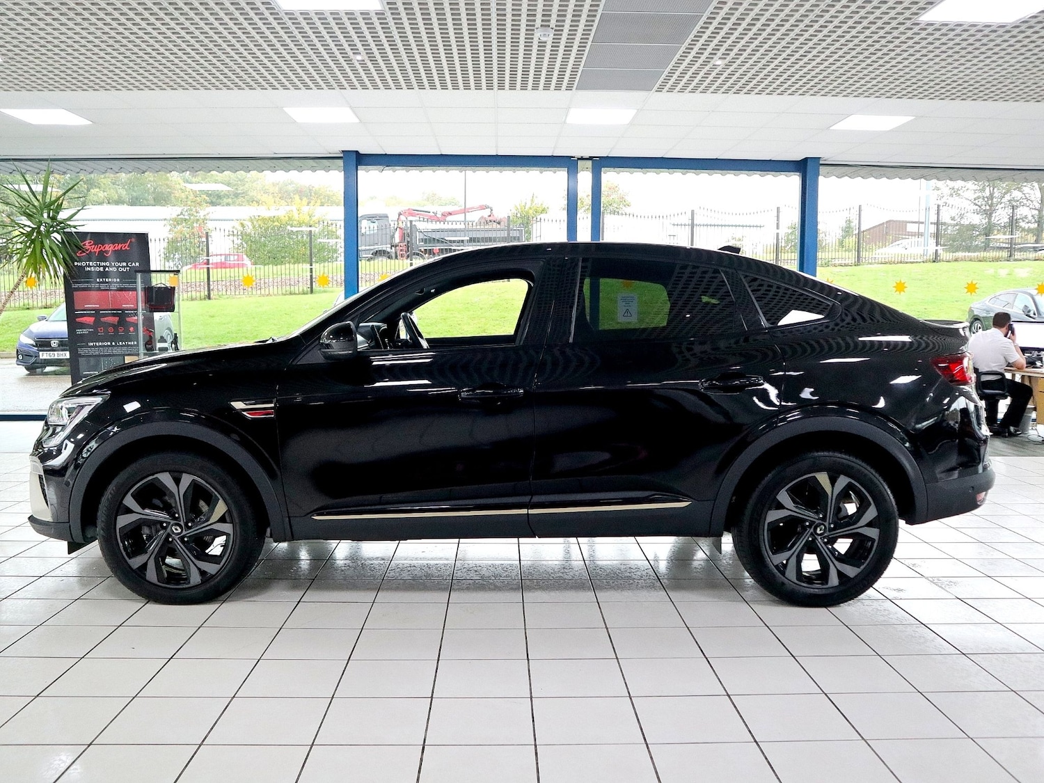 Used Renault Arkana 2023 for sale - 76165362: Photo 10