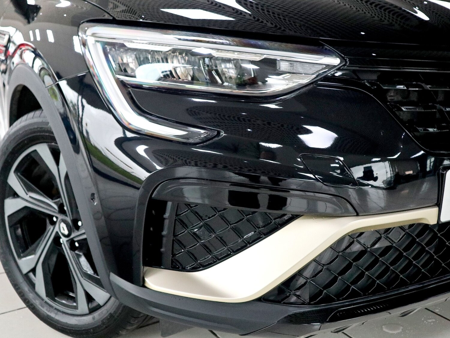 Used Renault Arkana 2023 for sale - 76165362: Photo 12