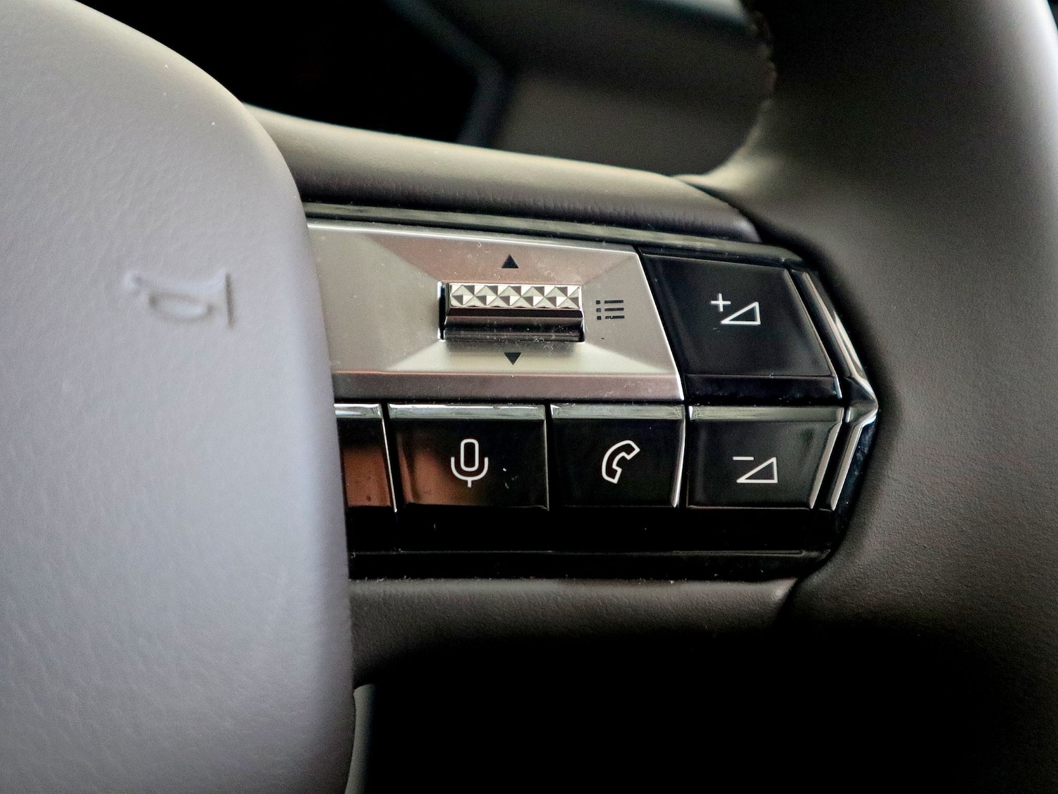 Used DS Automobiles DS 4 2024 for sale - 76082898: Photo 42