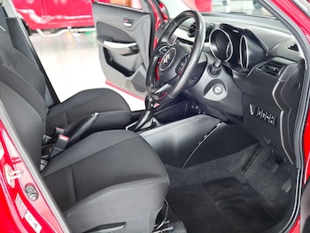 Used Suzuki Swift 2021 for sale - 74677961: Photo