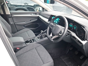 Used Volkswagen Golf 2023 for sale - 78821124: Photo