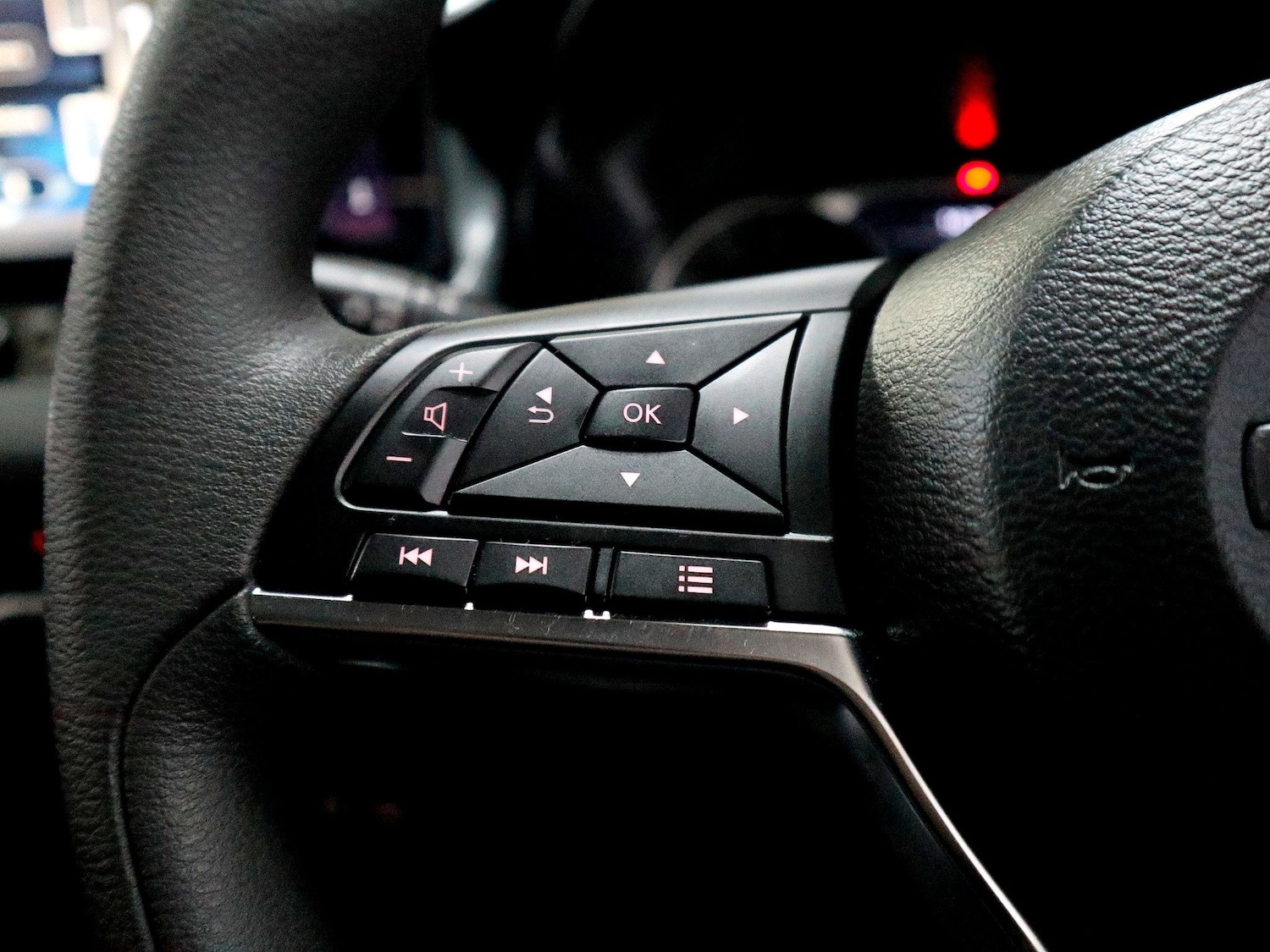 Used Nissan Juke 2025 for sale - 76713342: Photo 34