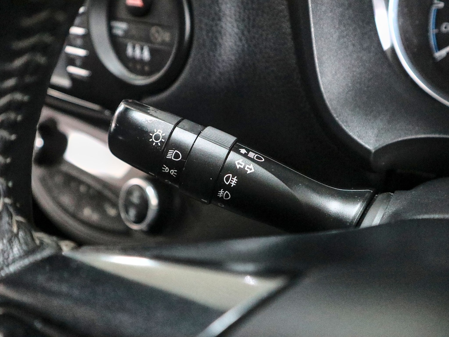 Used Toyota Yaris 2020 for sale - 77656516: Photo 42