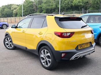 Used Kia Stonic 2023 for sale - 79290622: Photo